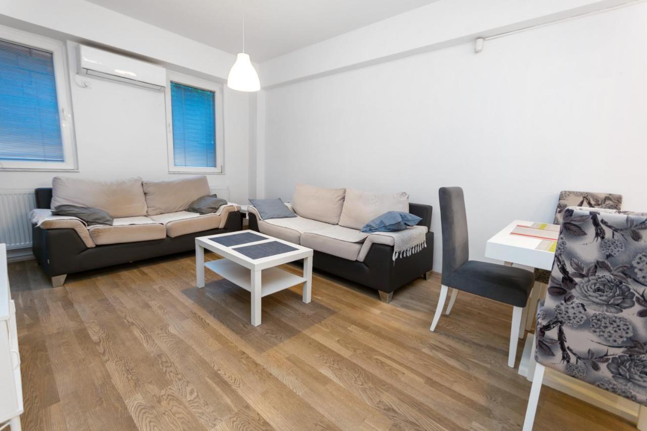 One Bedroom Apartment With Private Parking Skopje Luaran gambar