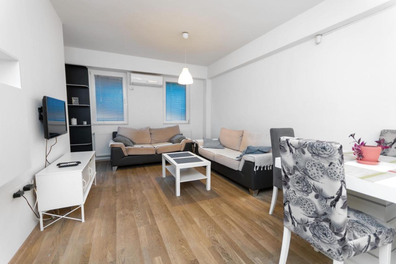 One Bedroom Apartment With Private Parking Skopje Luaran gambar