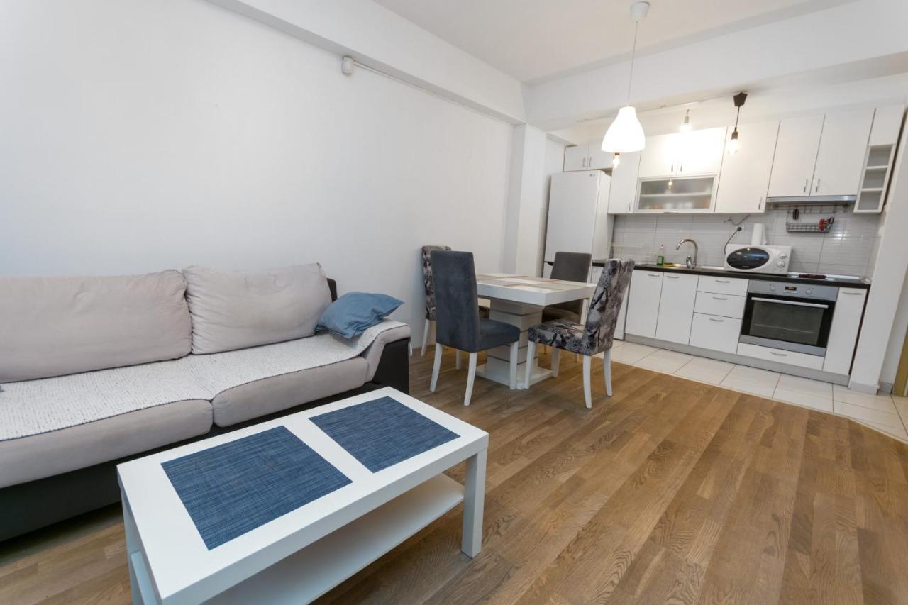 One Bedroom Apartment With Private Parking Skopje Luaran gambar